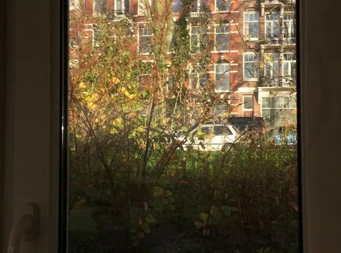 Πανσιόν Tiny Houseboat On The Amstel River 3*