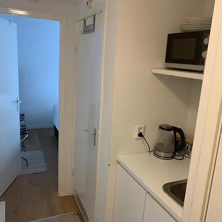 Tiny Houseboat On The Amstel River Casa de hóspedes Amesterdão